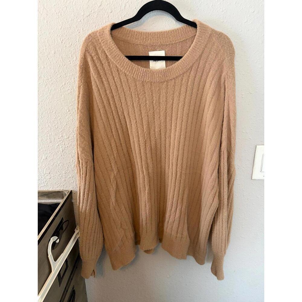 Aerie tan furry sweater size L oversized up to an XXL. Very soft